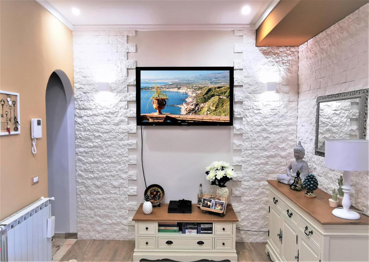 Casa Le Maioliche Διαμέρισμα Giardini Naxos Εξωτερικό φωτογραφία